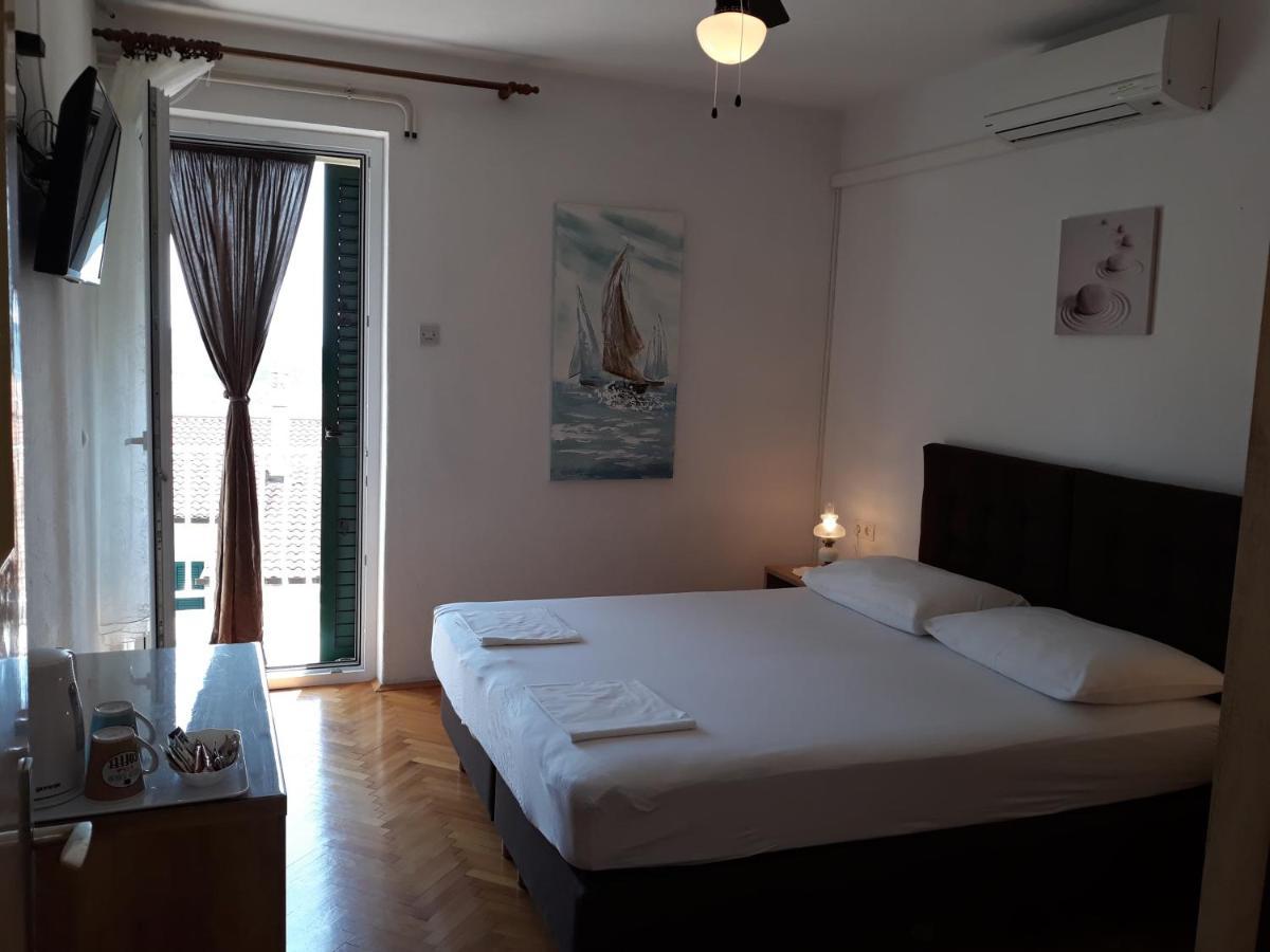 Bed & Breakfast Batosic Макарська Екстер'єр фото