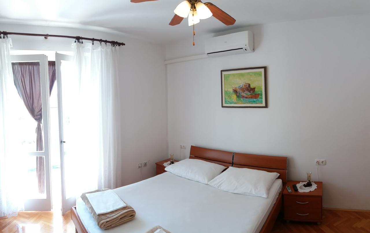 Bed & Breakfast Batosic Макарська Екстер'єр фото